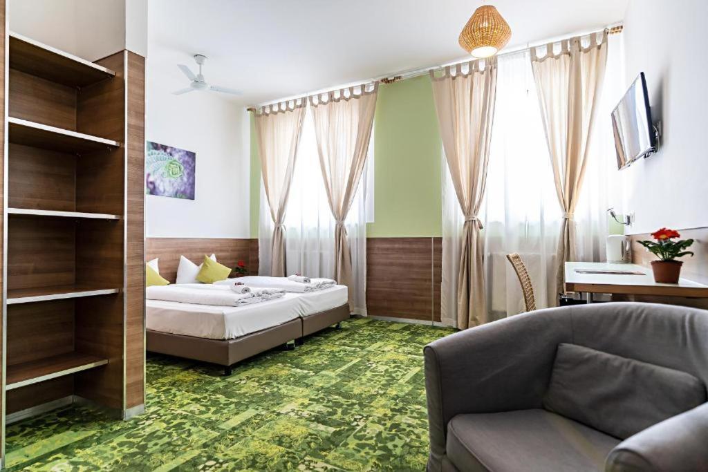 24Seven Apartments - Self Check-In Altdorf  Eksteriør billede