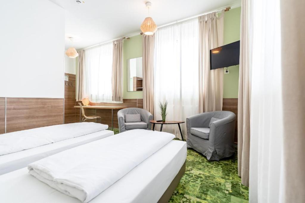 24Seven Apartments - Self Check-In Altdorf  Eksteriør billede