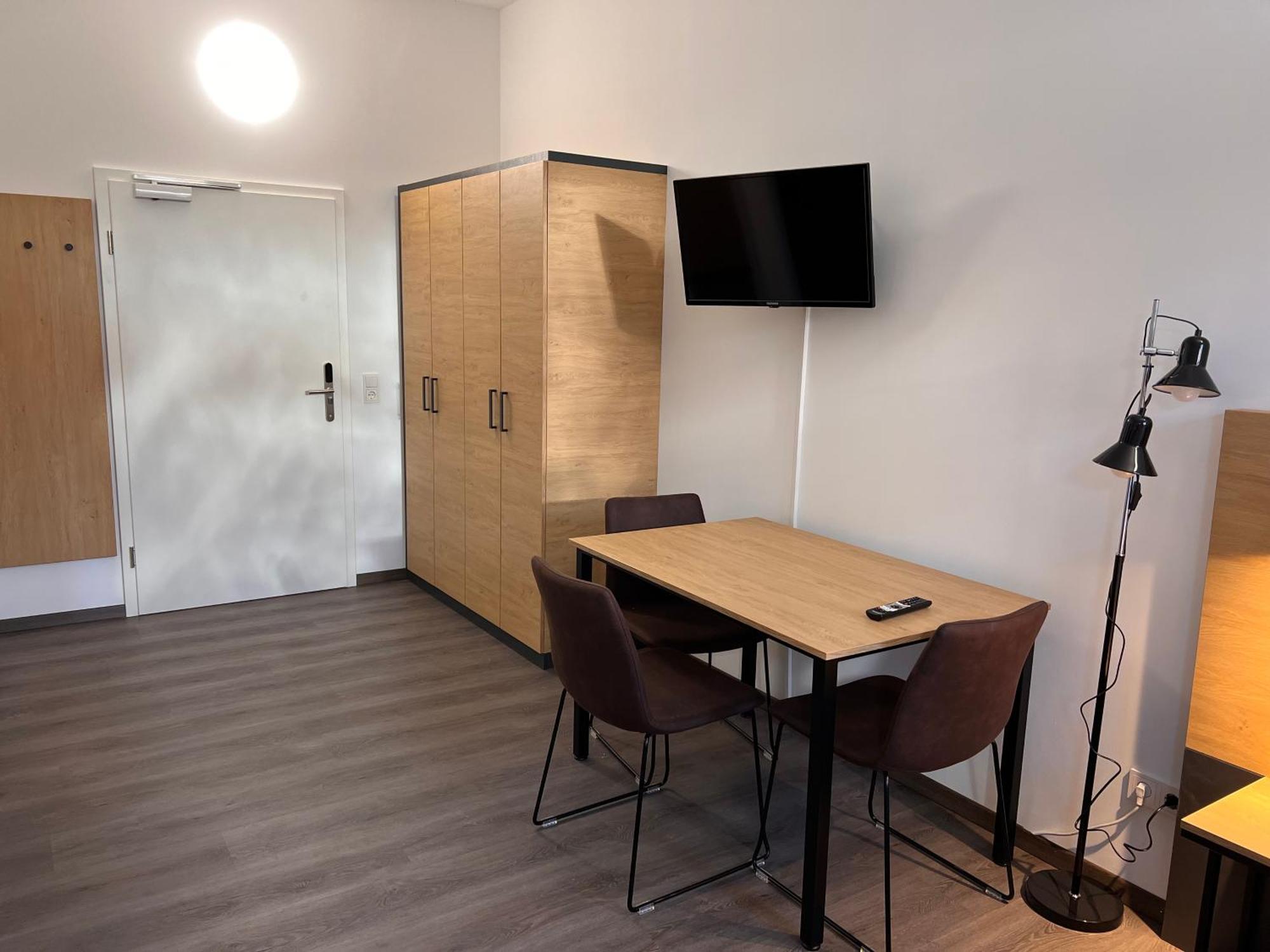 24Seven Apartments - Self Check-In Altdorf  Eksteriør billede